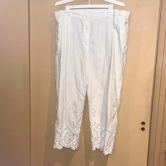 Chicos ladies pants 100% size US 18 / 3.5 white with eyelit lace bottom detail - Picture 1 of 9